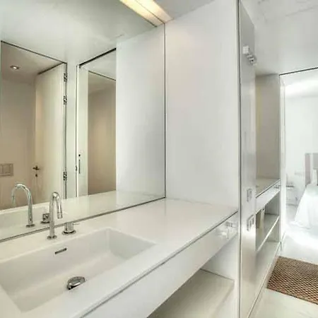 Patio Blanco Luxury Apartamento